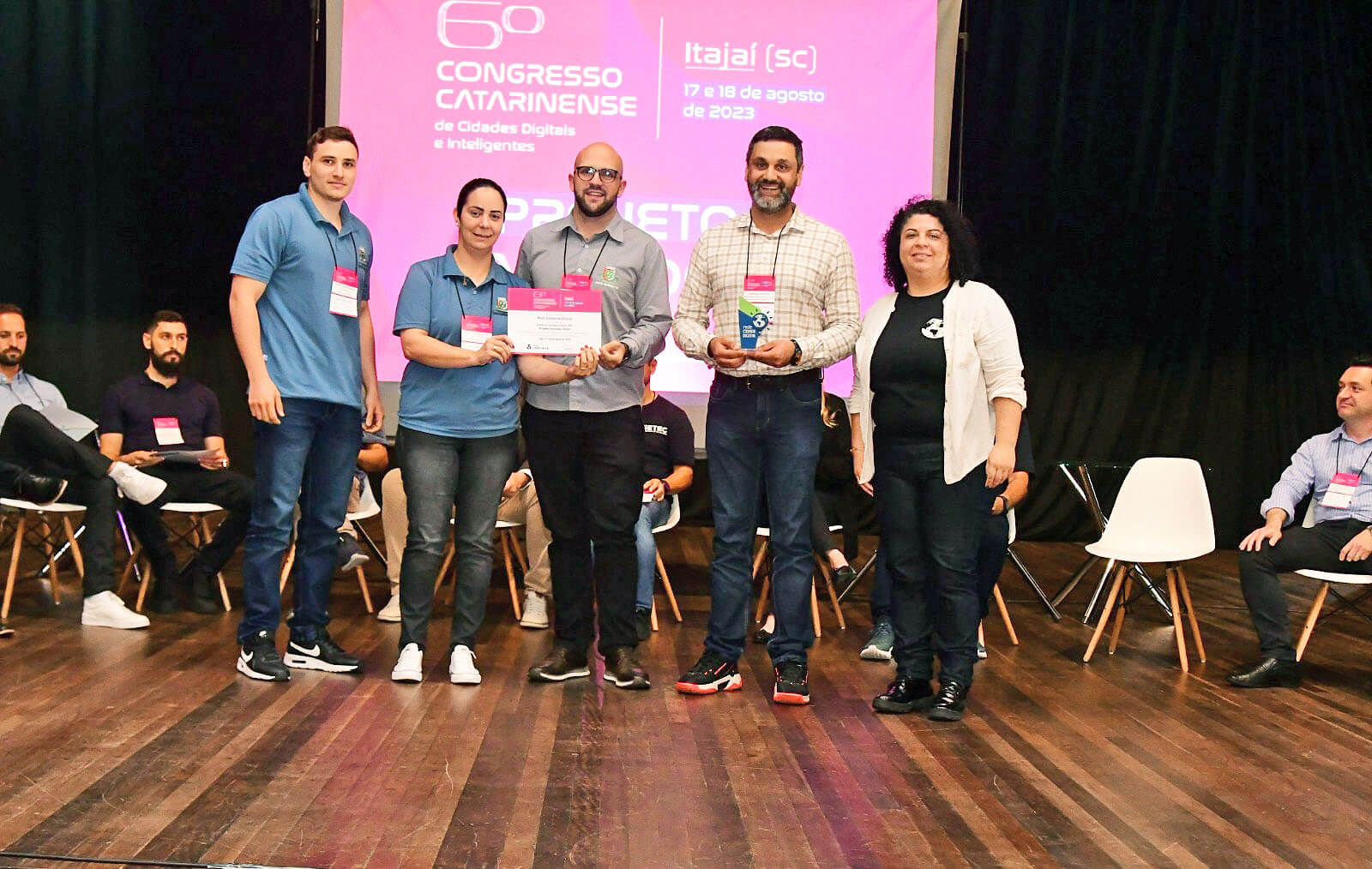 Secretaria Municipal de Meio Ambiente e Desenvolvimento Urbano recebe prêmio nacional