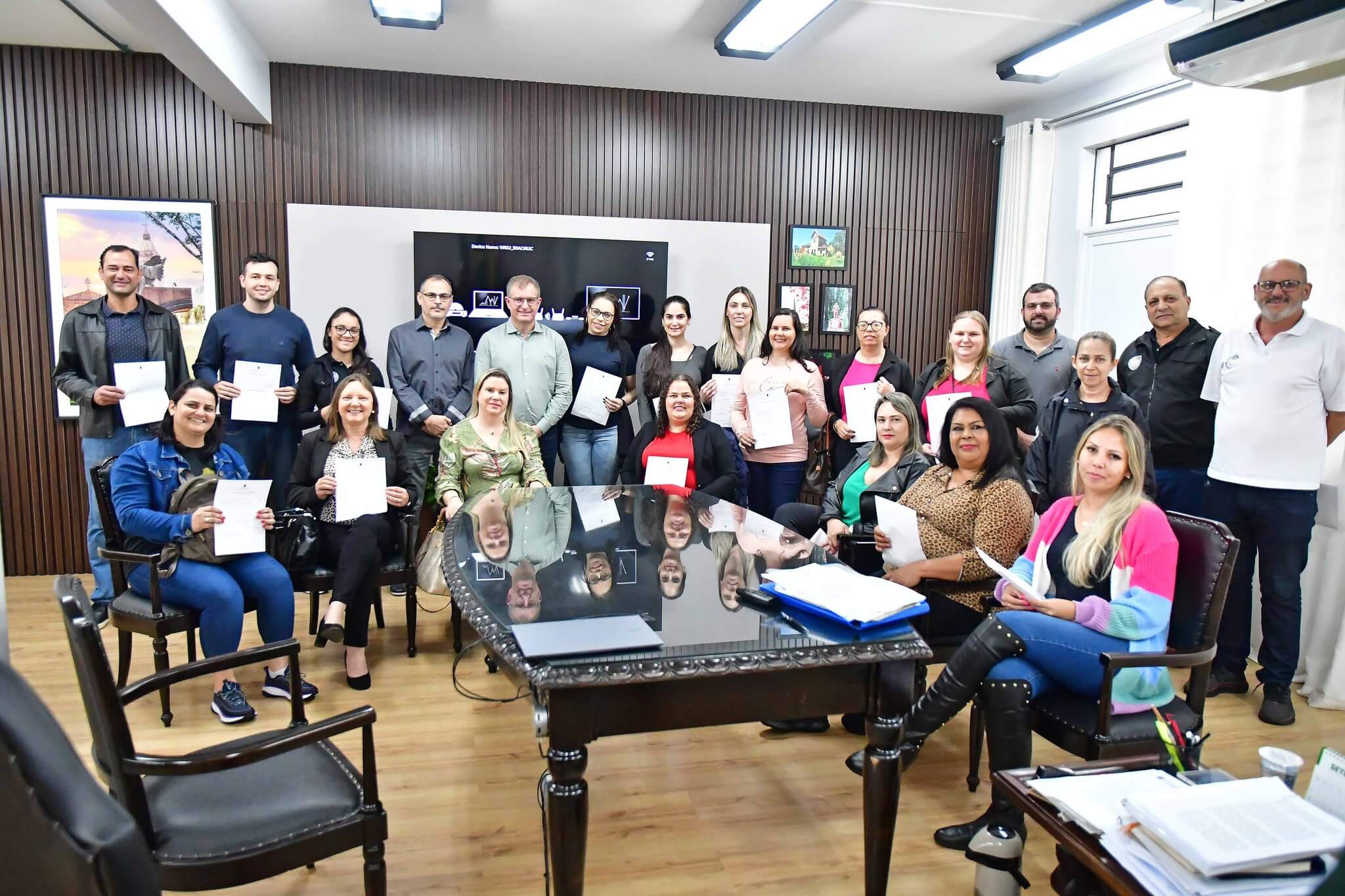 Dezoito novos servidores são empossados