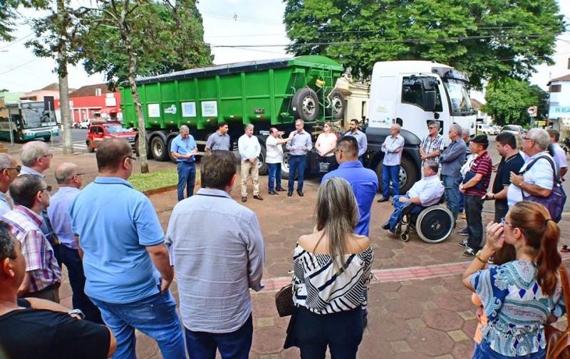 SEMMA recebe caminhão para transbordo de rejeitos domésticos