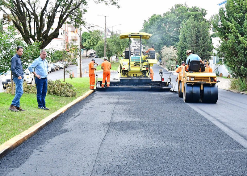 Malha viária central recebe obras de recuperação