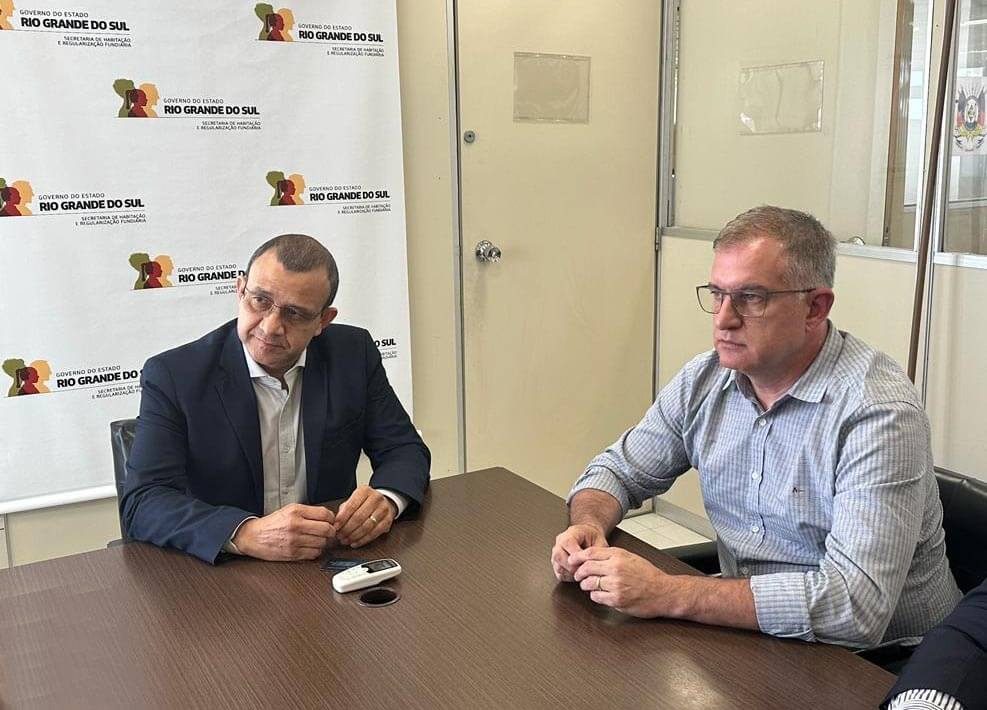 Prefeito articula recursos para habitação e desenvolvimento econômico