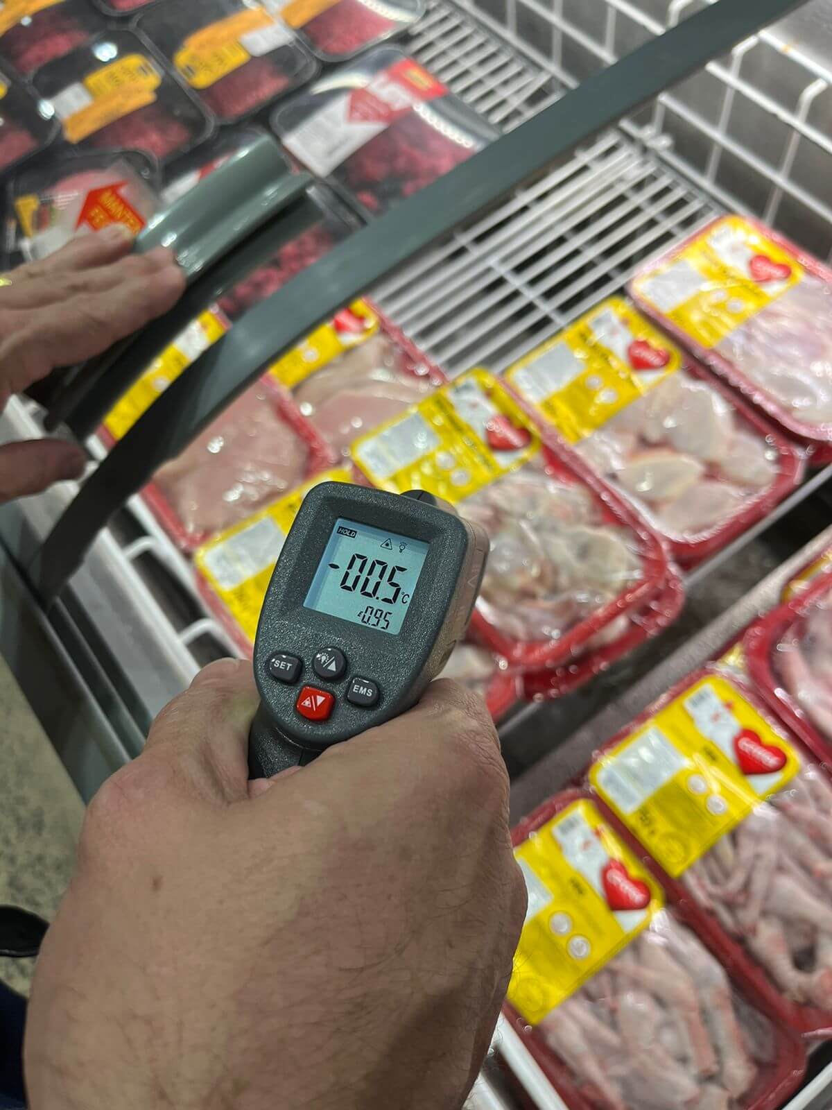 Vigilância Sanitária alerta para os cuidados com os alimentos no verão