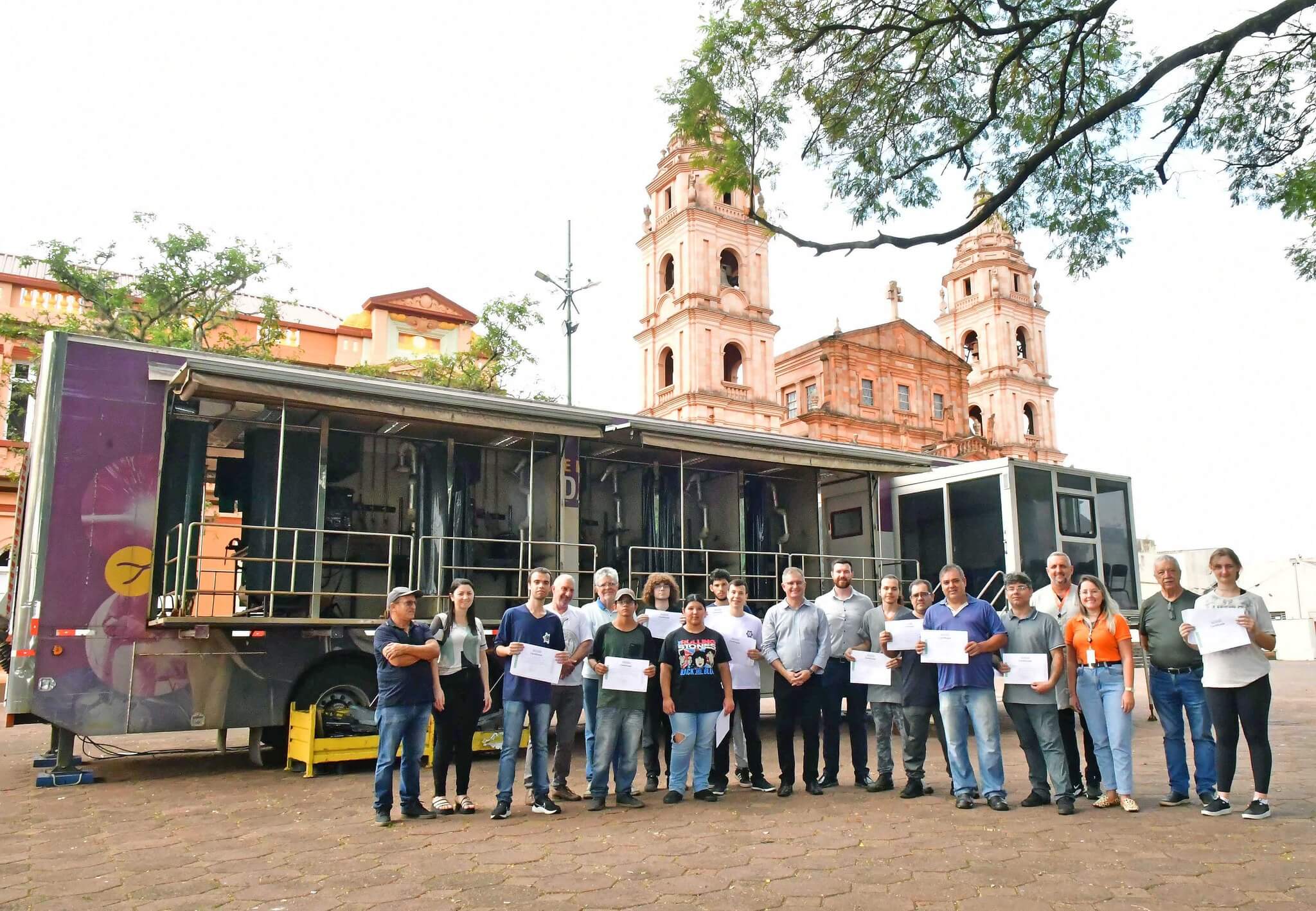 QUALIFICAR RS forma soldadores