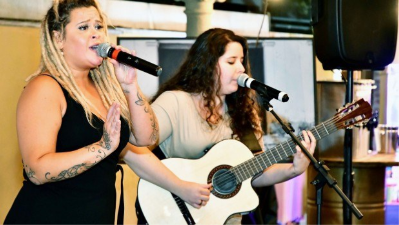 Noite de reggae com Tati Portella na FENAMILHO INTERNACIONAL