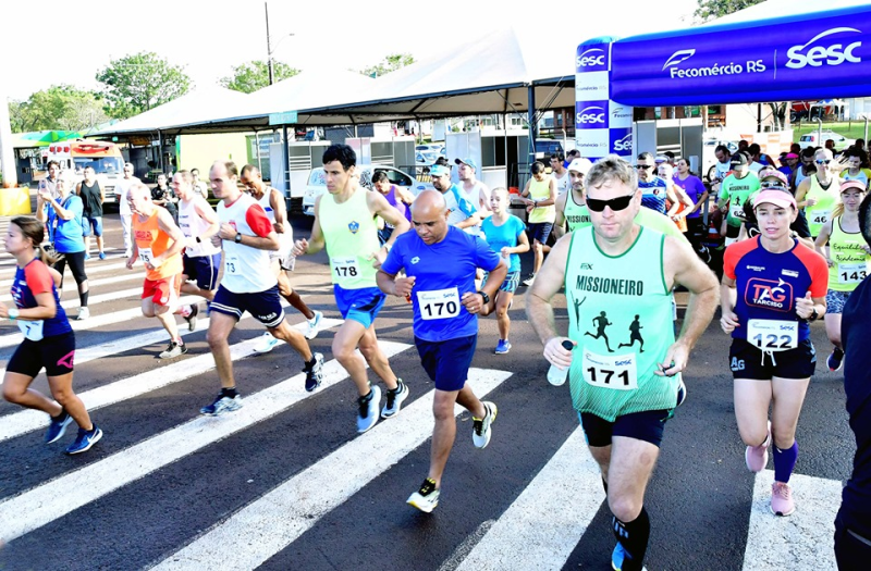 Rústica abriu a programação do Dia do Trabalhador na FENAMILHO Internacional