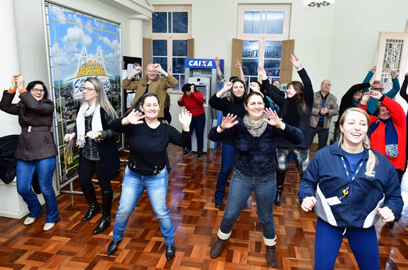 Dia do Desafio vai repassar agasalhos à Central do Bem