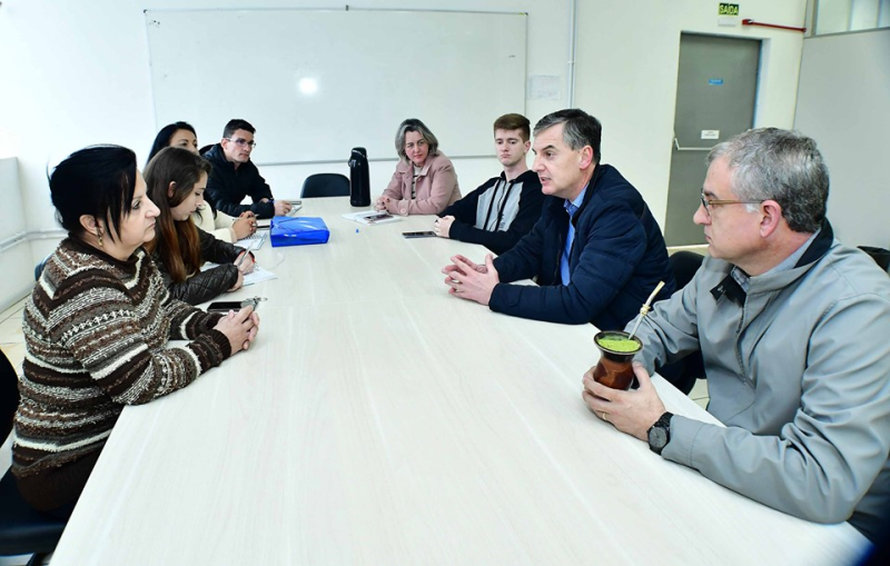 Situação do IFFar é debatida com direção e servidores