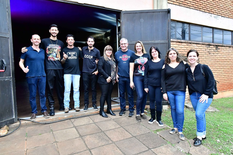 Abraço do Rock movimentou o Centro Municipal de Cultura