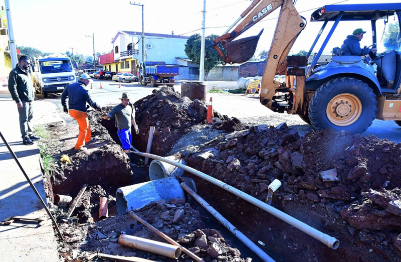 Bairro Padoim recebe obras de drenagem pluvial