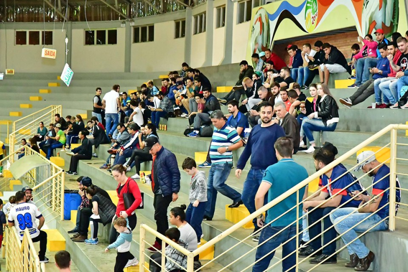 Futsal da segunda divisão terá três jogos decisivos nesta terça-feira