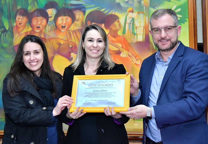 Semana Cultural abre com tema voltado às artes cênicas