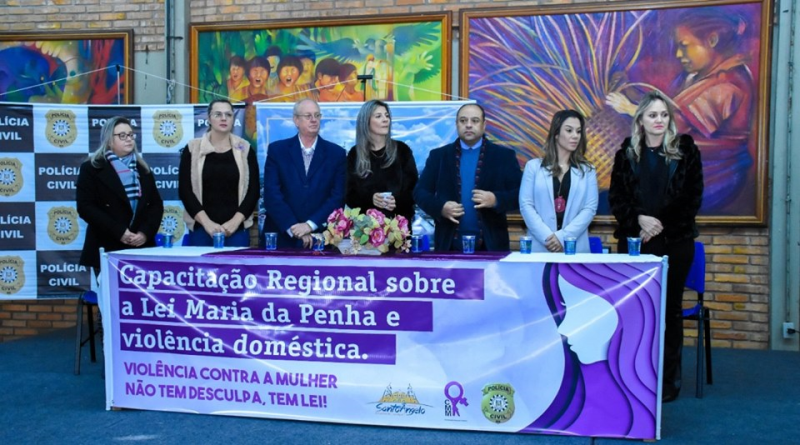 Qualificação sobre violência doméstica reúne agentes da rede de atendimento