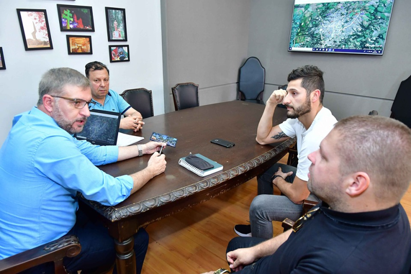 Executivo recebe bicampeão brasileiro de vôlei