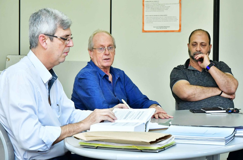 Empossados novos membros do Conselho Municipal de Trânsito