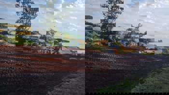 <p><strong>Novo escavo para constru&ccedil;&atilde;o de Free Stall finalizado </strong></p>