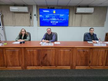 <p><strong>C&Acirc;MARA VALORIZA O PROTAGONISMO SOCIAL DO INSTITUTO REFFATTI E DEBATE PROJETOS ESTRAT&Eacute;GICOS PARA O FUTURO DE TR&Ecirc;S DE MAIO</strong></p>