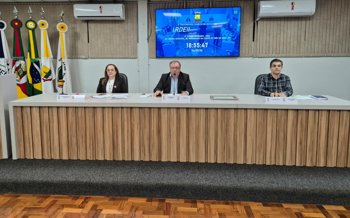 <strong><span style="font-size: 12pt;">LEGISLATIVO TR&Ecirc;S-MAIENSE REALIZA 8&ordf; SESS&Atilde;O ORDIN&Aacute;RIA DE 2026</span></strong>