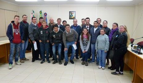 Visita dos alunos da Escola Municipal Santa Luzia.