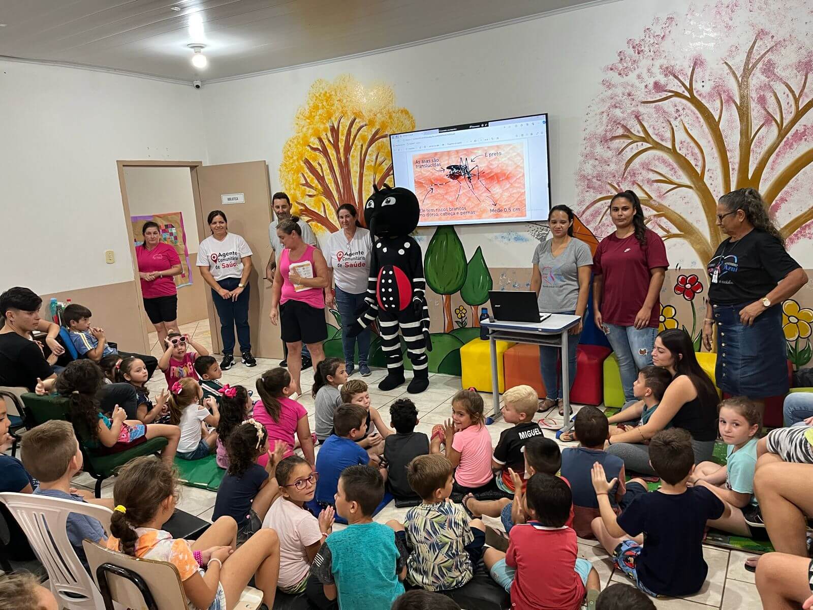 SECRETARIA DE SAÚDE DE NOVO TIRADENTES REALIZA ATIVIDADE DE PREVENÇÃO CONTRA A DENGUE NAS ESCOLAS
