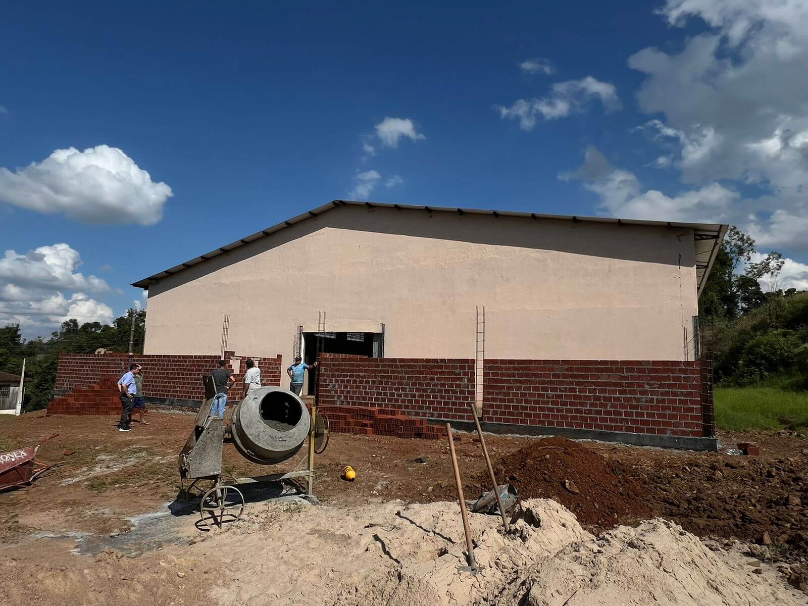 <p><span style="font-family: verdana, geneva, sans-serif; font-size: 14pt;"><strong>PREFEITURA MUNICIPAL REALIZA AMPLIA&Ccedil;&Atilde;O DO GIN&Aacute;SIO NA LINHA S&Atilde;O JO&Atilde;O VIANEY COM RECURSOS PR&Oacute;PRIOS</strong></span></p>