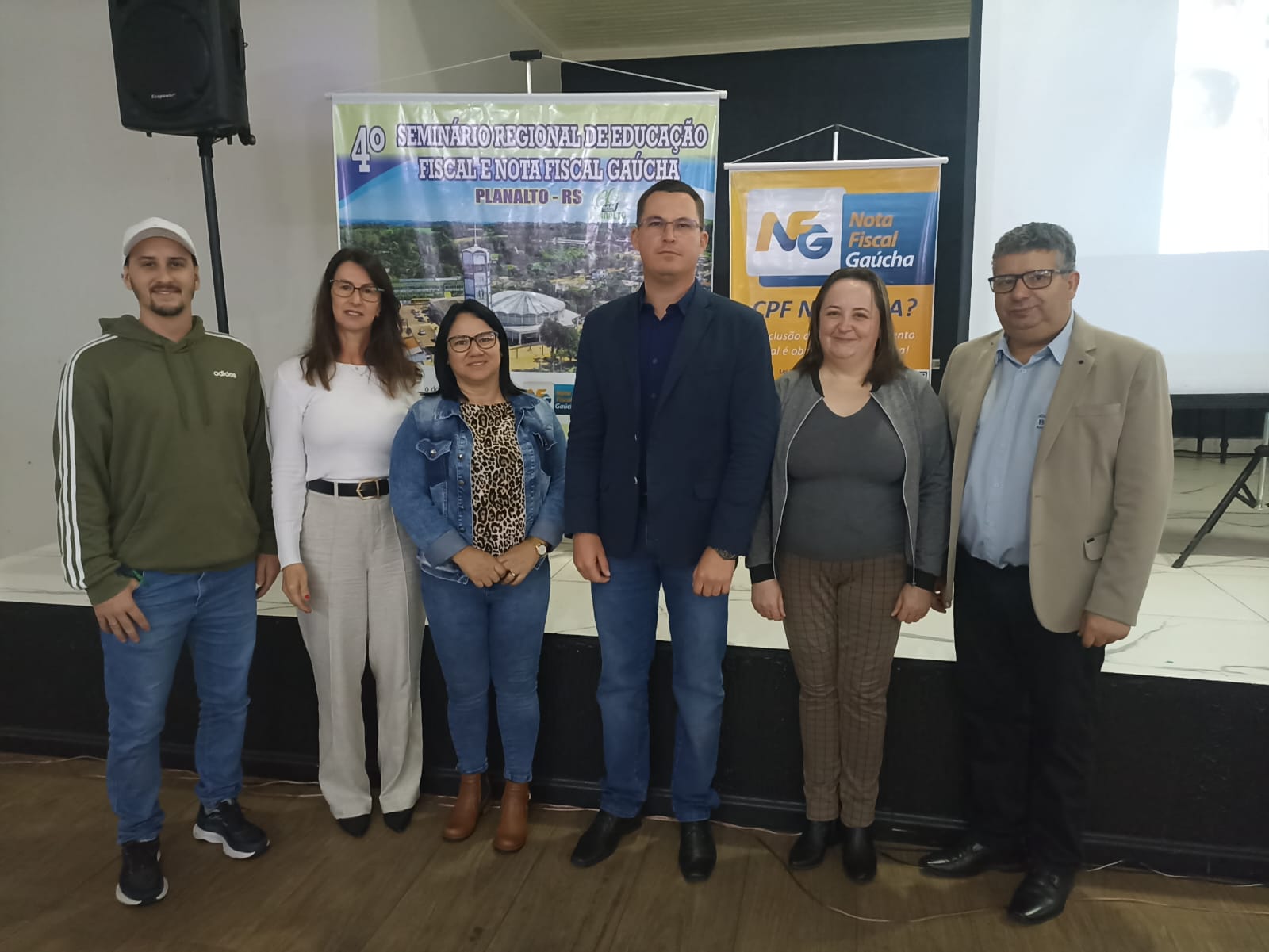 <p><strong><span style="font-family: verdana, geneva, sans-serif; font-size: 12pt;">SERVIDORES DE NOVO TIRADENTES PARTICIPARAM DO SEMIN&Aacute;RIO REGIONAL DE EDUCA&Ccedil;&Atilde;O FISCAL E NOTA FISCAL GA&Uacute;CHA</span></strong></p>
