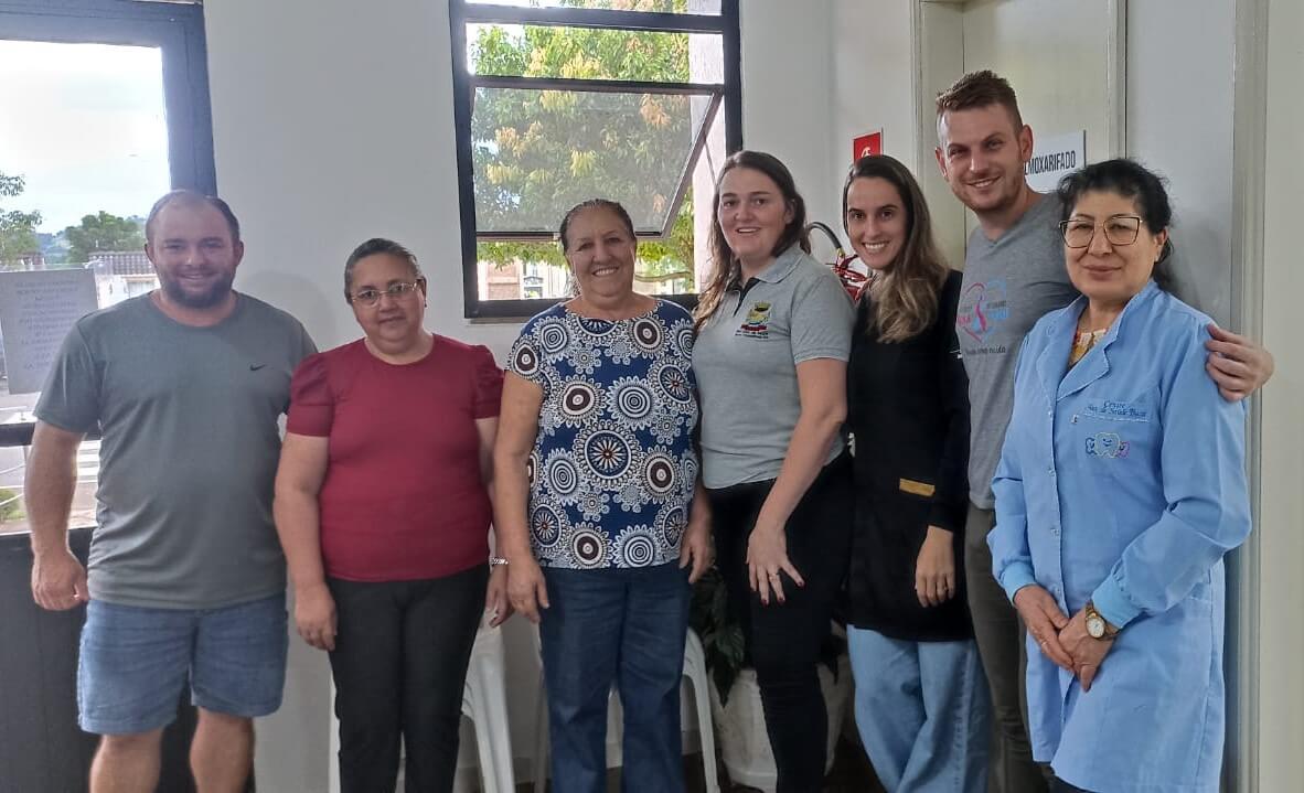 PREFEITURA DE NOVO TIRADENTES ENTREGA MAIS DE 100 PRÓTESES DENTÁRIAS POR MEIO DO PROGRAMA BRASIL SORRIDENTE