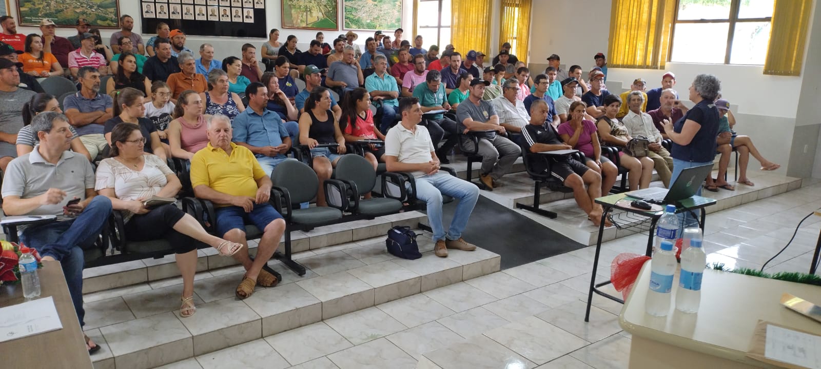 <p><strong><span style="font-family: verdana, geneva, sans-serif; font-size: 12pt;">REUNI&Atilde;O ESCLARECE PRODUTORES RURAIS DE NOVO TIRADENTES SOBRE EMISS&Atilde;O DE NOTAS FISCAIS ELETR&Ocirc;NICAS</span></strong></p>