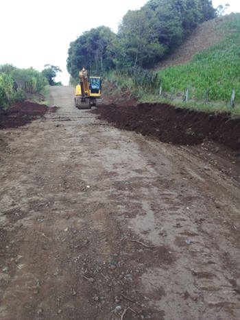 <p><strong><span style="font-family: verdana, geneva, sans-serif; font-size: 12pt;">SECRETARIA DE OBRAS REALIZA RECUPERA&Ccedil;&Atilde;O DE ESTRADAS NA LINHA SANGA FEIA</span></strong></p>