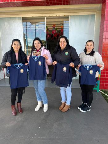 <p><span style="font-family: verdana, geneva, sans-serif; font-size: 12pt;"><strong>PREFEITURA DE NOVO TIRADENTES INICIA ENTREGA GRATUITA DE UNIFORMES ESCOLARES PARA ALUNOS DA REDE MUNICIPAL</strong></span></p>