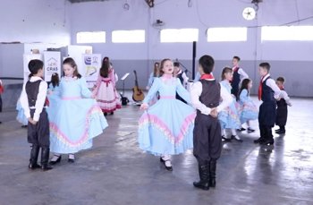 <p><span style="font-family: verdana, geneva, sans-serif; font-size: 12pt;"><strong>ENCONTRO INTERMUNICIPAL DO DIA DO IDOSO RE&Uacute;NE ALEGRIA, CULTURA E VALORIZA&Ccedil;&Atilde;O EM NOVO TIRADENTES</strong></span></p>