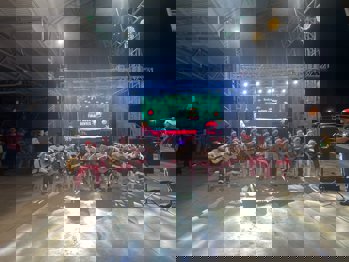 <p><span style="font-family: verdana, geneva, sans-serif; font-size: 12pt;"><strong>UM SHOW DE NATAL ENCANTA NOVO TIRADENTES COM M&Uacute;SICA, CULTURA E INTEGRA&Ccedil;&Atilde;O COMUNIT&Aacute;RIA</strong></span></p>