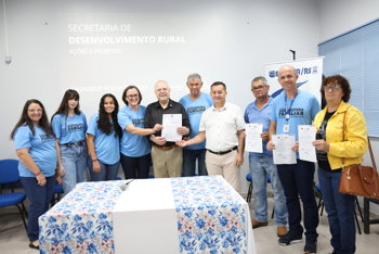 <p><span style="font-family: verdana, geneva, sans-serif; font-size: 12pt;">&nbsp;<strong>ASSOCIA&Ccedil;&Atilde;O DE FEIRANTES DE NOVO TIRADENTES &Eacute; CONTEMPLADA COM R$ 300 MIL PELO FEAPER</strong></span></p>