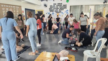 <span style="font-family: 'arial black', sans-serif; font-size: 12pt;">PROFISSIONAIS DA EDUCA&Ccedil;&Atilde;O PARTICIPAM DE CAPACITA&Ccedil;&Atilde;O SOBRE A LEI LUCAS E PRIMEIROS SOCORROS</span>