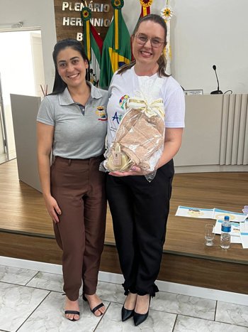 <span style="font-family: 'arial black', sans-serif; font-size: 12pt;">ENCONTRO RE&Uacute;NE M&Atilde;ES AT&Iacute;PICAS DA REDE MUNICIPAL EM MOMENTO DE ACOLHIMENTO E TROCA DE EXPERI&Ecirc;NCIAS</span>
