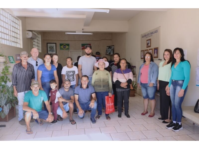 PREFEITURA REALIZA DOAÇÃO DE TERRENOS À MORADORES DE NOVO TIRADENTES