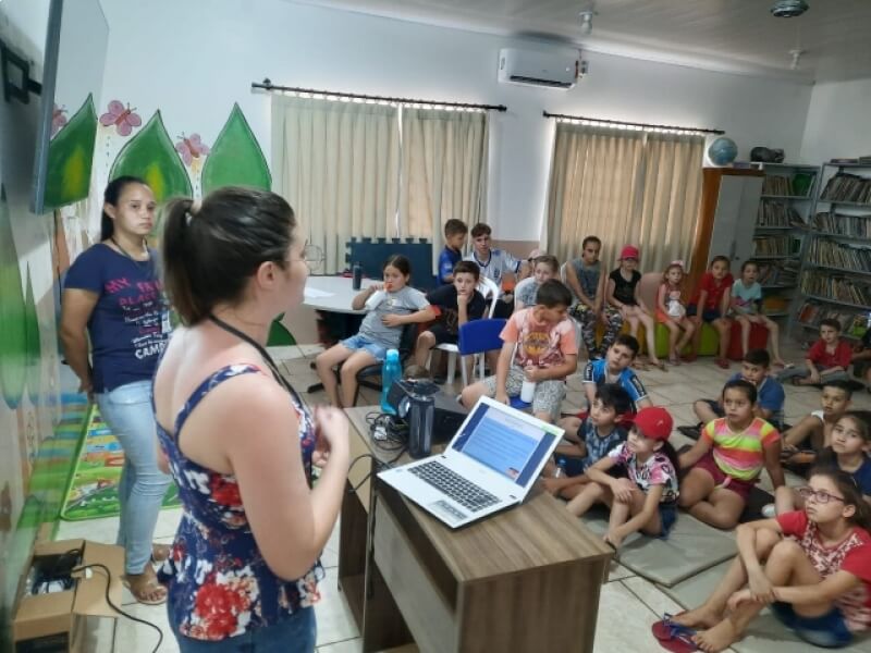 SECRETARIA DE SAÚDE REALIZA TRABALHO DE PREVENÇÃO NAS ESCOLAS DO MUNICÍPIO