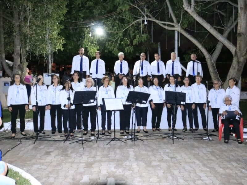ABERTURA DO UM SHOW DE NATAL DE NOVO TIRADENTES ACONTECEU NA SEXTA-FEIRA, 25