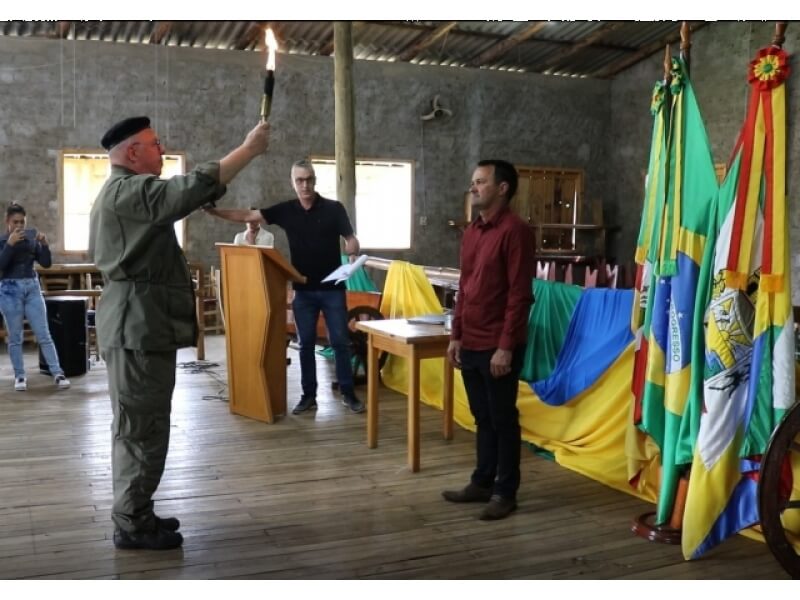 NOVO TIRADENTES RECEBE PELA PRIMEIRA VEZ CORRIDA DO FOGO SIMBÓLICO DA PÁTRIA  