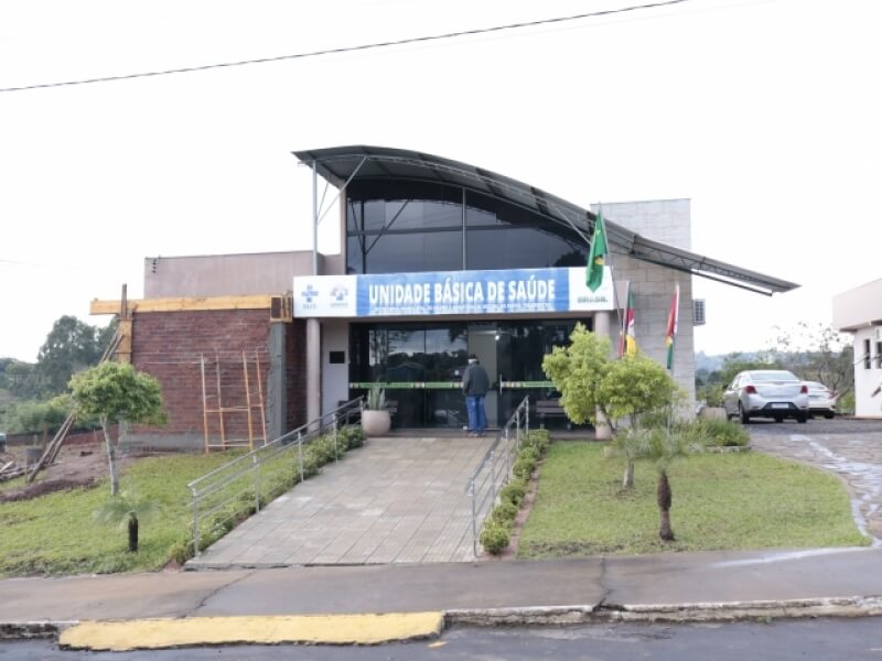 PREFEITURA MUNICIPAL REALIZA AMPLIAÇÃO E MELHORIAS NA FARMÁCIA DA UNIDADE BÁSICA DE SAÚDE  