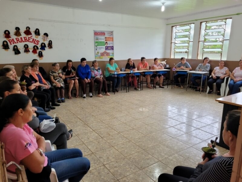 CRAS E EMATER/RS-ASCAR DE NOVO TIRADENTES FIRMAM PARCERIA PARA DESENVOLVIMENTO DE ATIVIDADES NO MEIO RURAL E URBANO