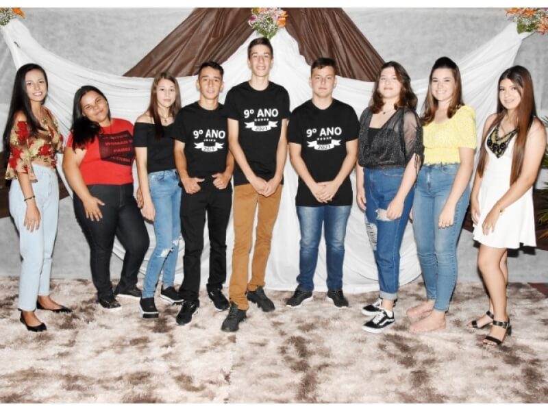 ALUNOS DO 9º ANO DA REDE MUNICIPAL REALIZARAM CERIMÔNIA DE FORMATURA NA SEXTA-FEIRA, 10 DE DEZEMBRO