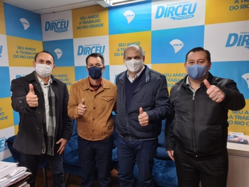 EM VIAGEM À PORTO ALEGRE PREFEITO E VICE DE NOVO TIRADENTES BUSCAM RECURSOS PARA A SAÚDE