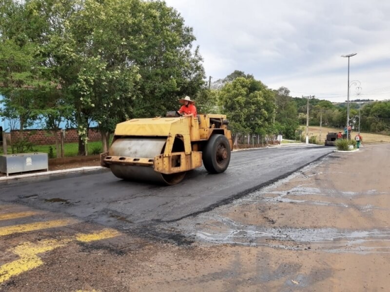 ADMINISTRAÇÃO DE NOVO TIRADENTES INVESTE NA RECUPERAÇÃO DA PAVIMENTAÇÃO ASFÁLTICA