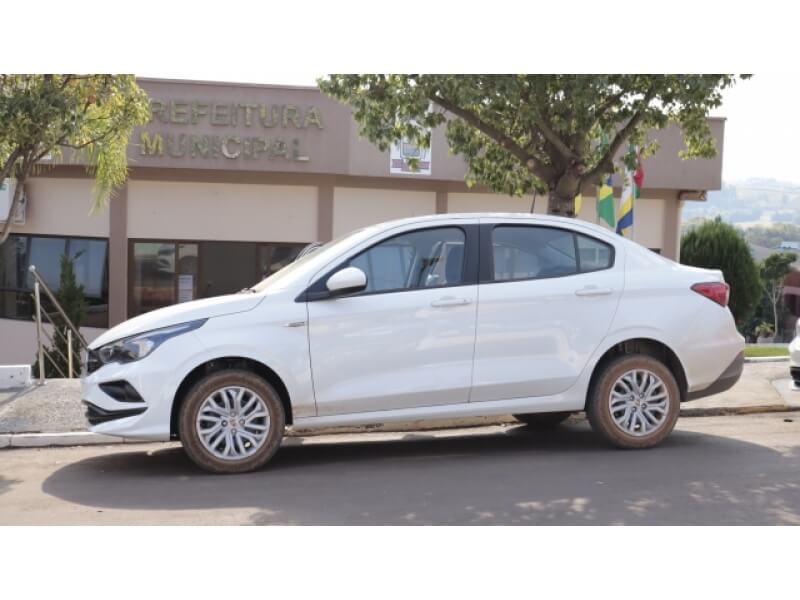 PREFEITURA DE NOVO TIRADENTES REALIZA A ENTREGA DE DOIS CARROS NOVOS PARA AS SECRETARIAS DA SAÚDE E EDUCAÇÃO  