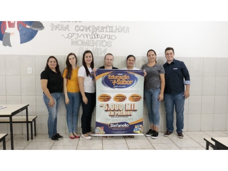 RECEITA DE FRICASSÊ NUTRITIVO É UMA DAS FINALISTAS DO CONCURSO DA STEFANELLO PRÊMIO EDUCAÇÃO COM MAIS SABOR