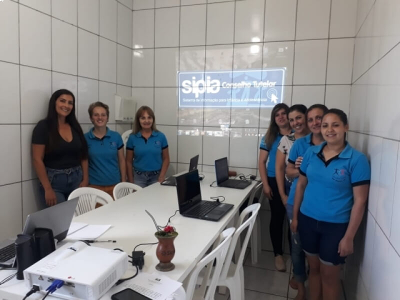 NOVOS INTEGRANTES DO CONSELHO TUTELAR DE NOVO TIRADENTES REALIZAM CURSO DE CAPACITAÇÃO