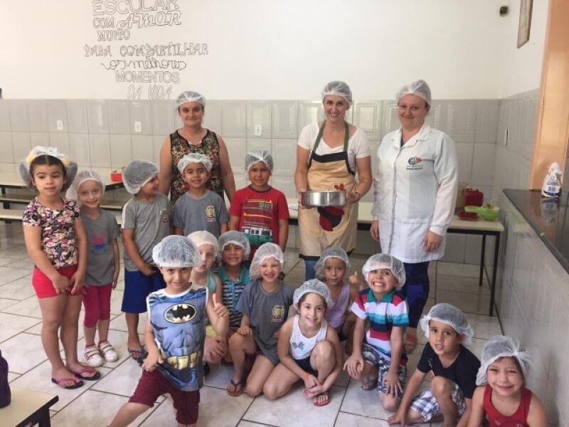 ESCOLAS MUNICIPAIS PARTICIPAM DO PRÊMIO EDUCAÇÃO COM MAIS SABOR DO LATICÍNIO STEFANELLO