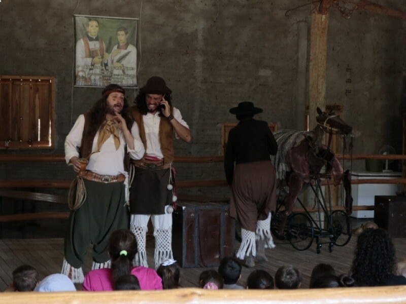 CULTURA, TRADICIONALISMO E MUITA DIVERSÃO MARCAM O SEGUNDO DIA DE PROGRAMAÇÃO DA SEMANA FARROUPILHA DE NOVO TIRADENTES  