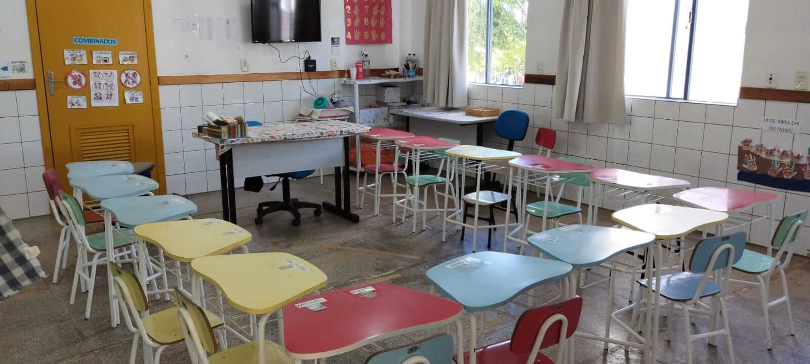 AULAS NA EMEI ELEMAR BATTISTI RETORNAM NA SEGUNDA-FEIRA, 24 DE ABRIL