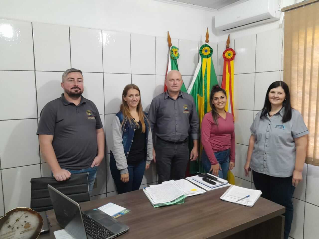 AÇÕES DE EDUCAÇÃO FISCAL E NOTA FISCAL GAÚCHA SÃO TEMA DE REUNIÃO EM NOVO TIRADENTES